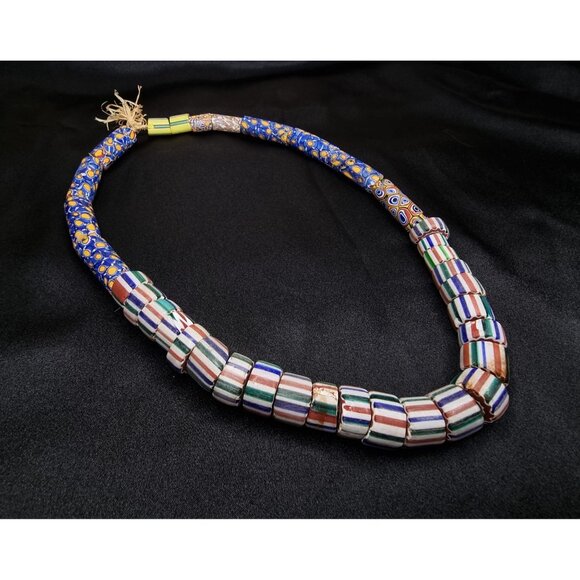 Antique African Trade Bead Necklace With Chevron & Millefiori Glass Beads - Picture 5 of 7